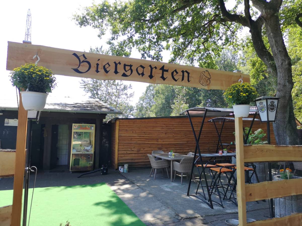 Biergarten 10